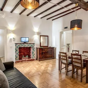 Apartment Casa Magiuli' Navona, Rome