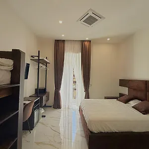 Auroom Hotel Nápoles