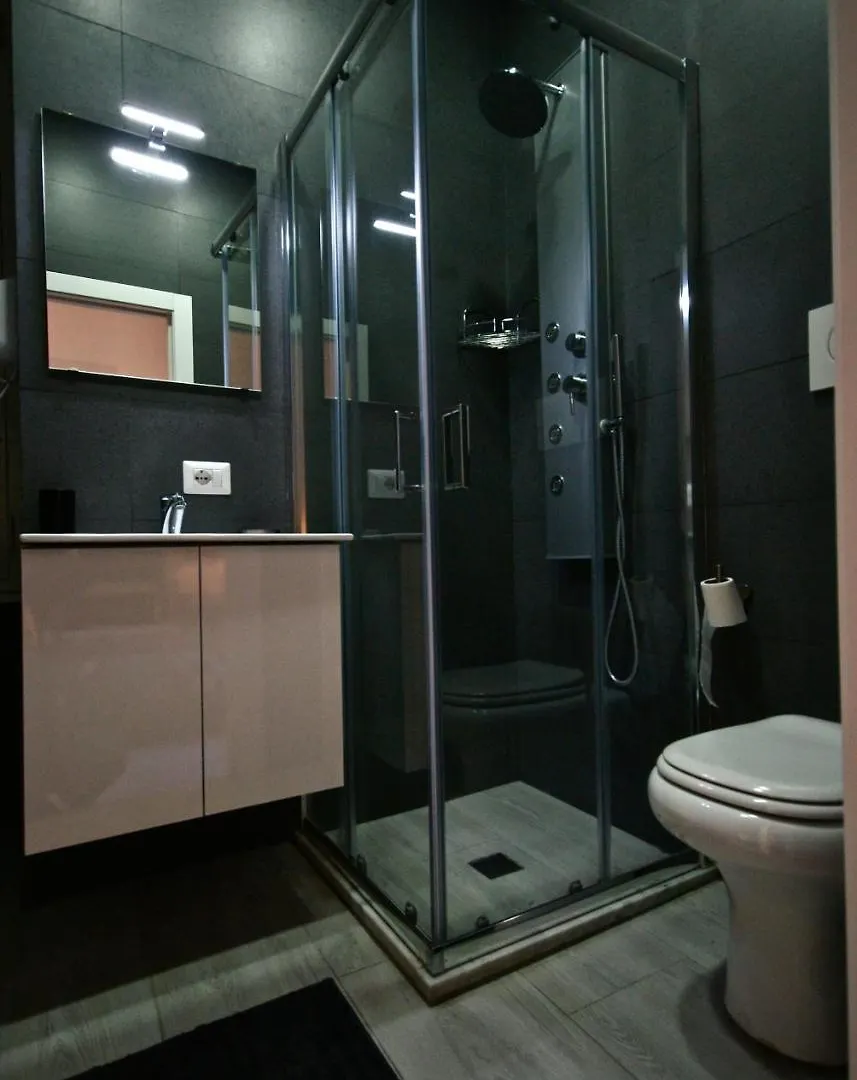 Empire Suites Rome Guest house